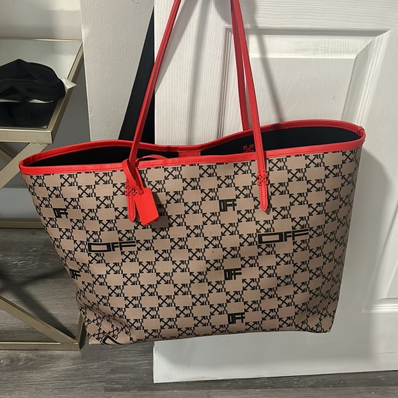 Off white monogram tote - Picture 3 of 9